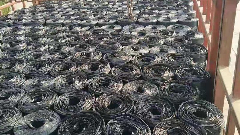 目前市场上常见的农村自建房外墙防水材料主要有以下几类：